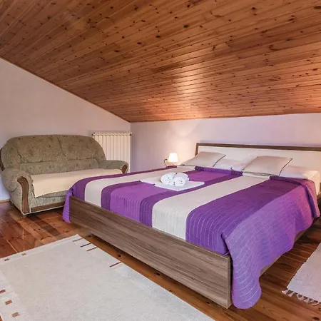 *xlvii * Appartement