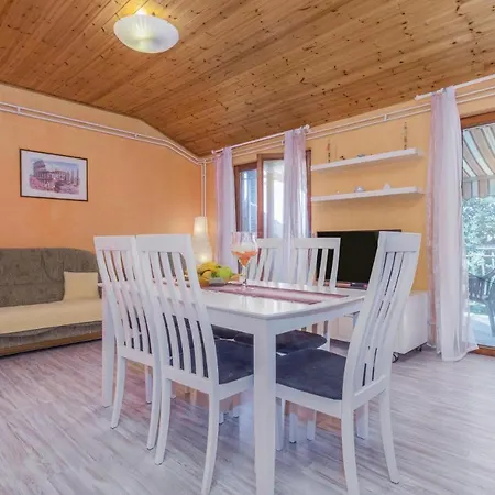 *xlvii * Appartement Rovinjsko Selo